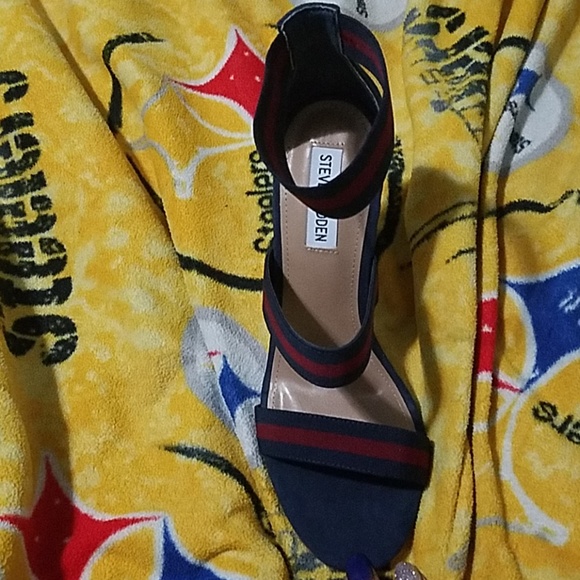 Nice Steve Madden's Cleaning out my closet - Picture 4 of 4